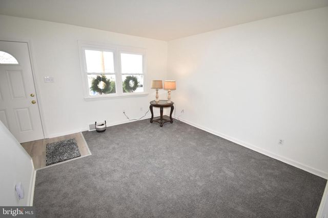 76 W 4TH ST, Burlington, NJ 08016