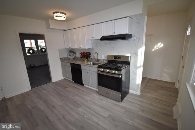 76 W 4TH ST, Burlington, NJ 08016