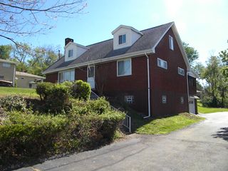 861 Macarthur Dr, North Huntingdon, PA 15642