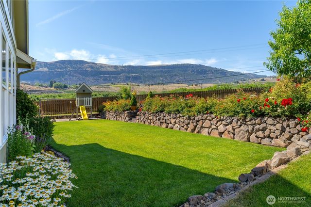 19 Cobb Court, Malaga, WA 98828