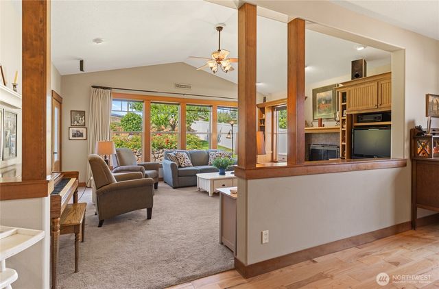 19 Cobb Court, Malaga, WA 98828