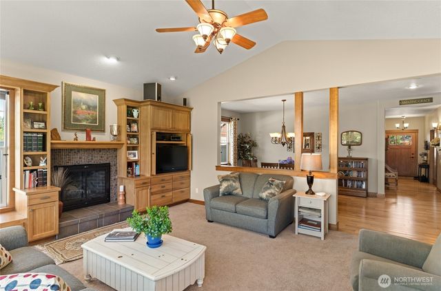 19 Cobb Court, Malaga, WA 98828