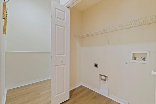 680 VALLANCE WAY NE, St Petersburg, FL 33716