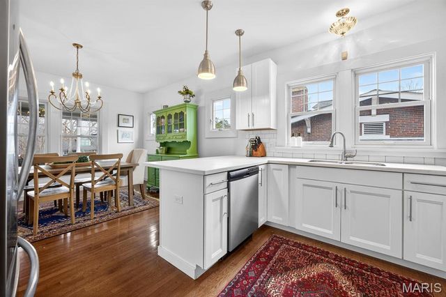 412 Greeley Avenue, Webster Groves, MO 63119