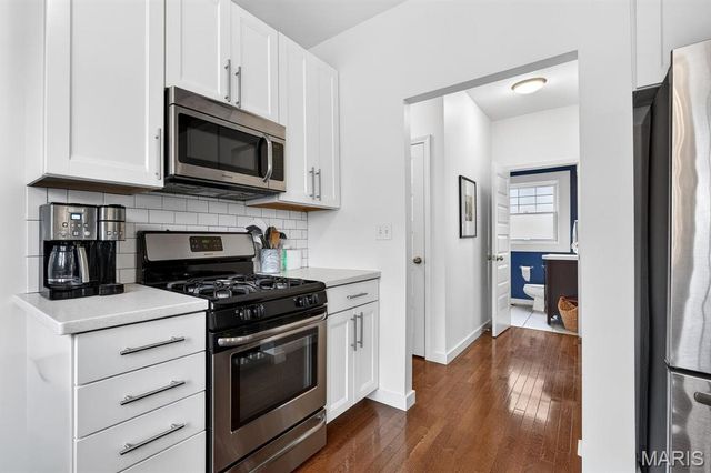 412 Greeley Avenue, Webster Groves, MO 63119