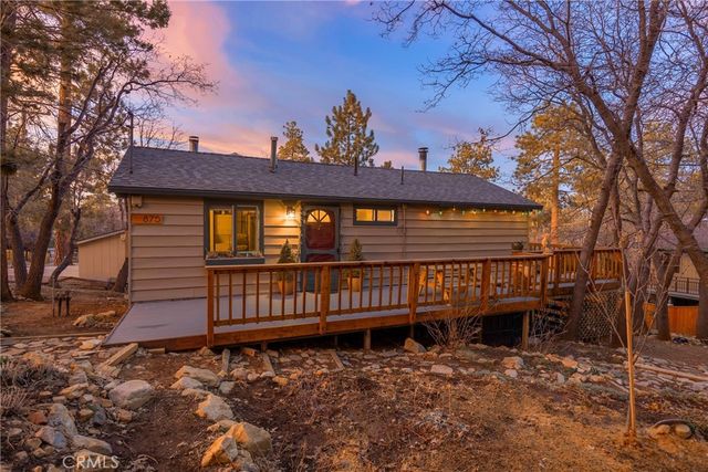 875 Santa Barbara, Sugarloaf, CA 92386