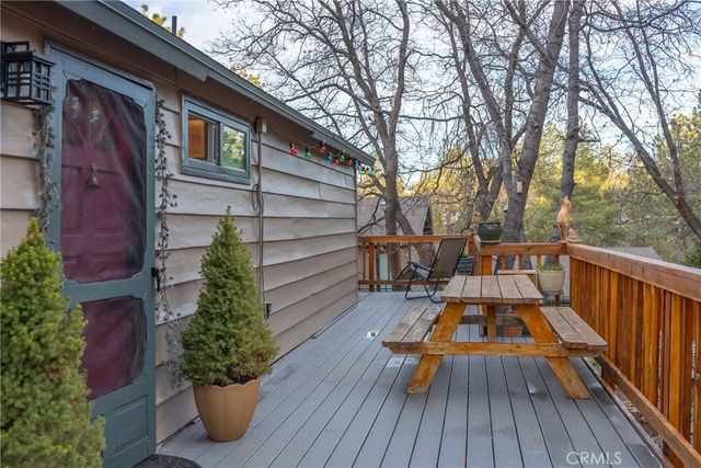 875 Santa Barbara, Sugarloaf, CA 92386