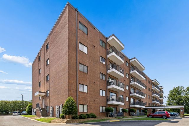 200 Sanders Ferry Rd Apt 2205, Hendersonville, TN 37075