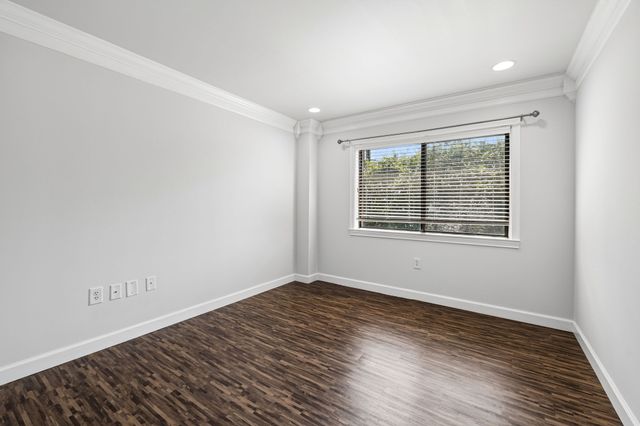 200 Sanders Ferry Rd Apt 2205, Hendersonville, TN 37075