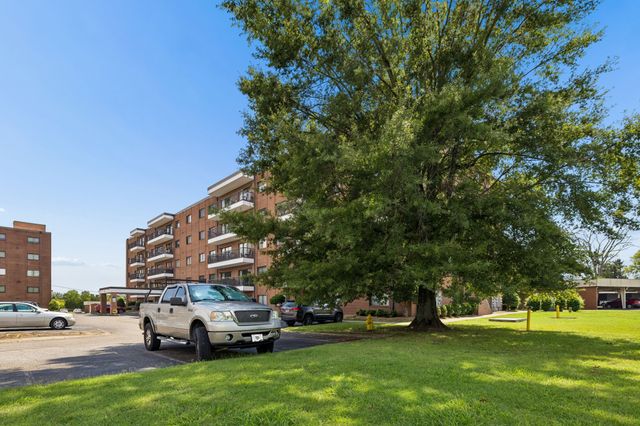 200 Sanders Ferry Rd Apt 2205, Hendersonville, TN 37075