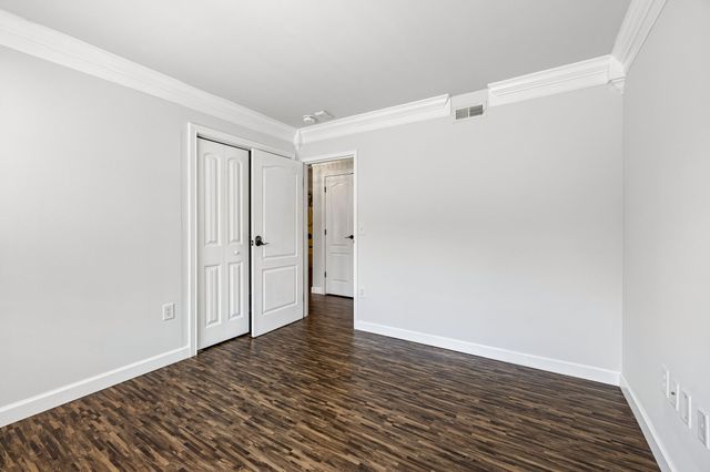 200 Sanders Ferry Rd Apt 2205, Hendersonville, TN 37075