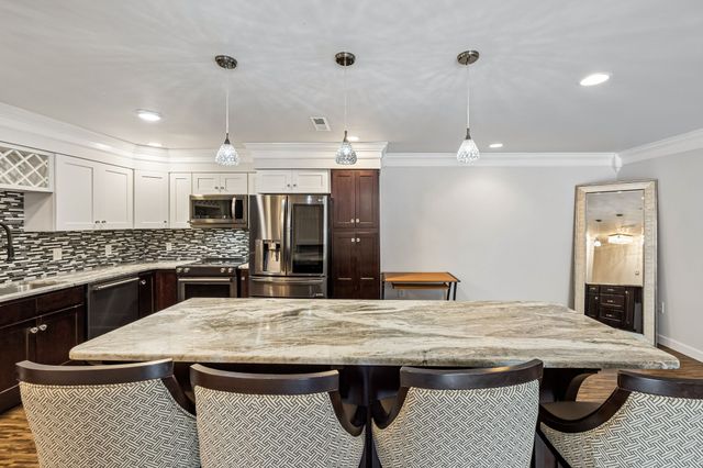 200 Sanders Ferry Rd Apt 2205, Hendersonville, TN 37075