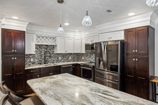 200 Sanders Ferry Rd Apt 2205, Hendersonville, TN 37075