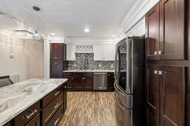 200 Sanders Ferry Rd Apt 2205, Hendersonville, TN 37075