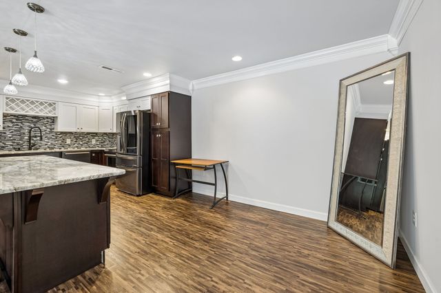 200 Sanders Ferry Rd Apt 2205, Hendersonville, TN 37075