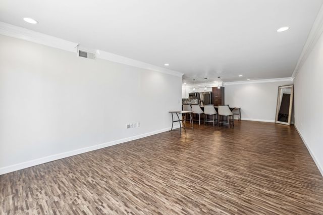 200 Sanders Ferry Rd Apt 2205, Hendersonville, TN 37075