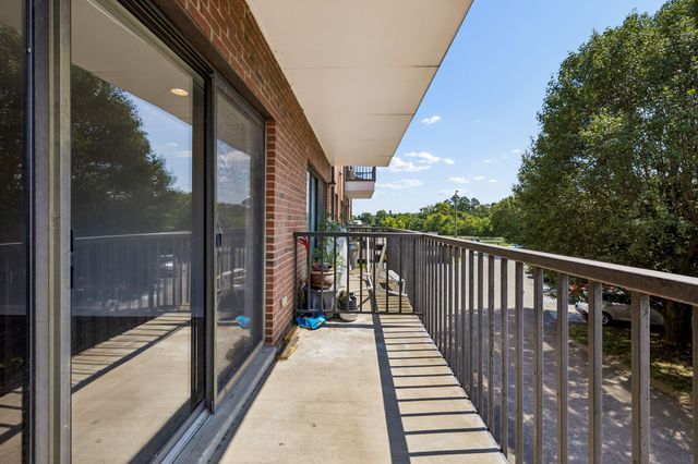 200 Sanders Ferry Rd Apt 2205, Hendersonville, TN 37075