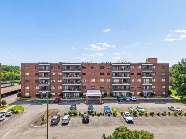 200 Sanders Ferry Rd Apt 2205, Hendersonville, TN 37075