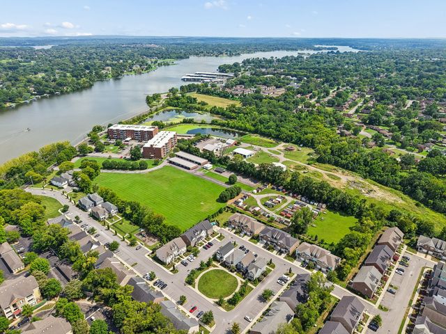 200 Sanders Ferry Rd Apt 2205, Hendersonville, TN 37075