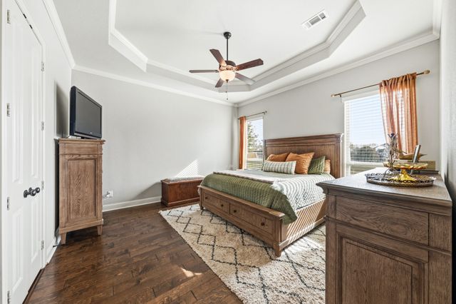 100 Brookview Court, Waxahachie, TX 75165