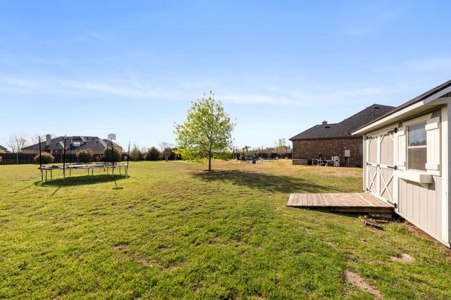 100 Brookview Court, Waxahachie, TX 75165