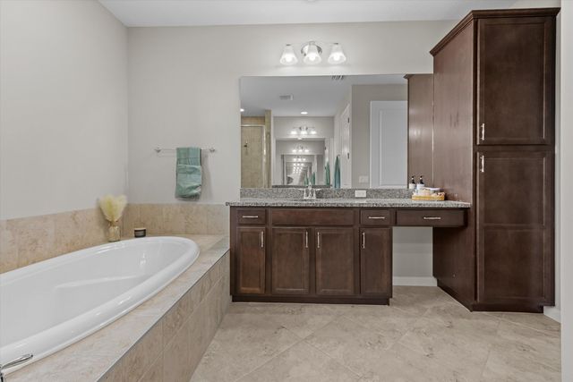 16423 Helix Court, Westlake, FL 33470