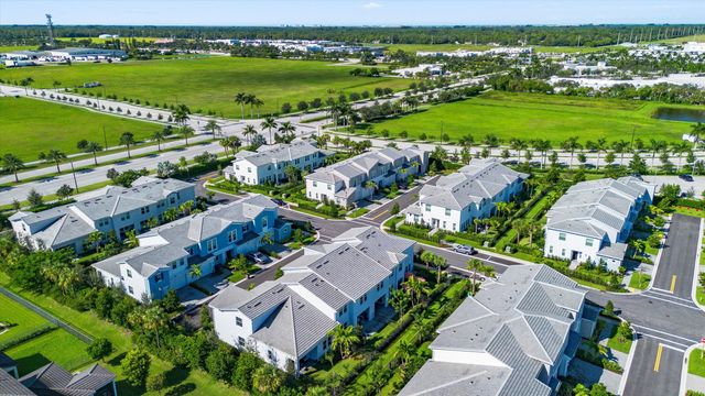 16423 Helix Court, Westlake, FL 33470