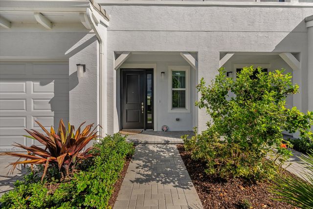 16423 Helix Court, Westlake, FL 33470