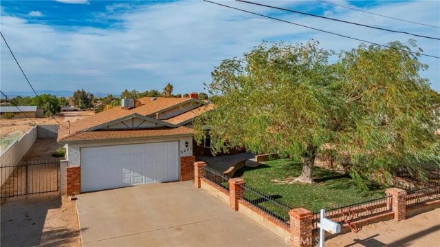 5603 W Avenue M2, Lancaster, CA 93536