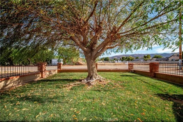 5603 W Avenue M2, Lancaster, CA 93536