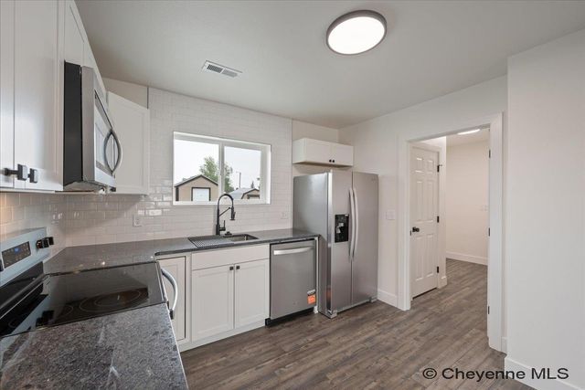 701 MITCHELL CT, Cheyenne, WY 82007