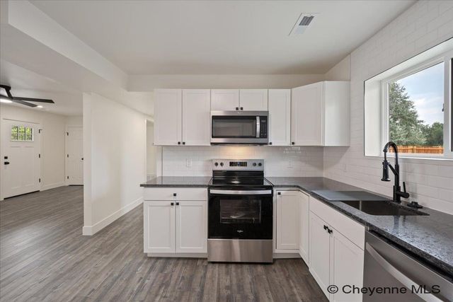 701 MITCHELL CT, Cheyenne, WY 82007