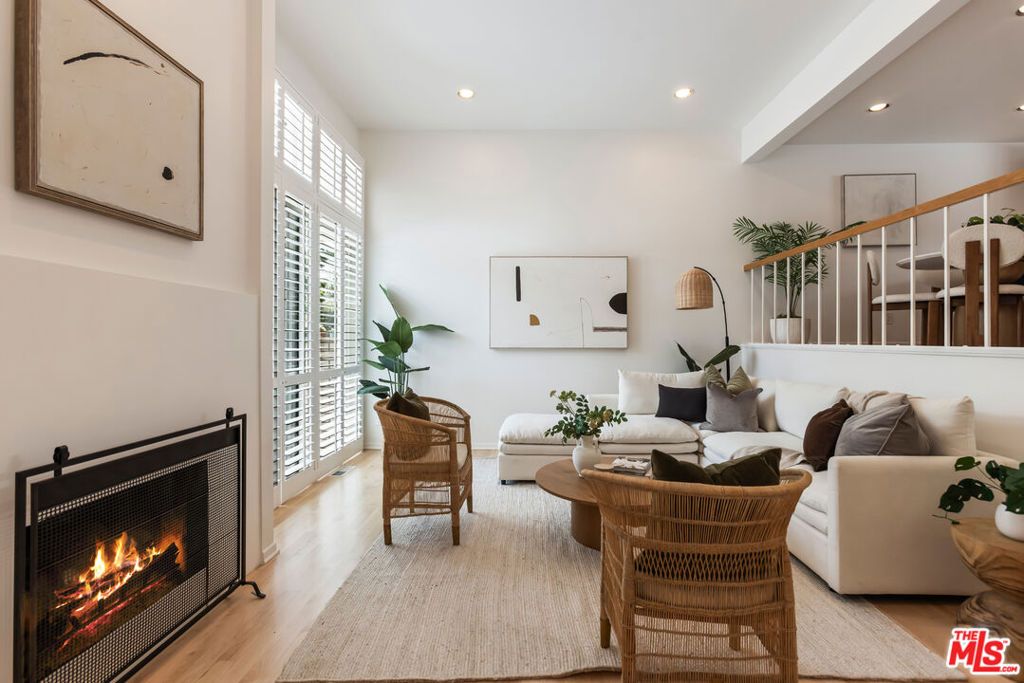 13230 Fiji Way B, Marina Del Rey, CA 90292