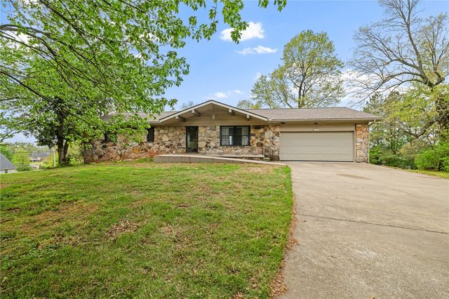 1737 Cottonwood Court, Harrison, AR 72601
