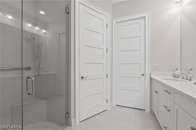 6403 Negril Isle DR, Naples, FL 34113