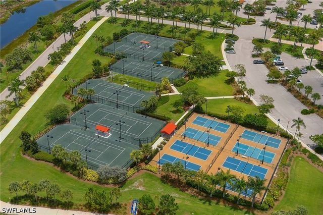 6403 Negril Isle DR, Naples, FL 34113