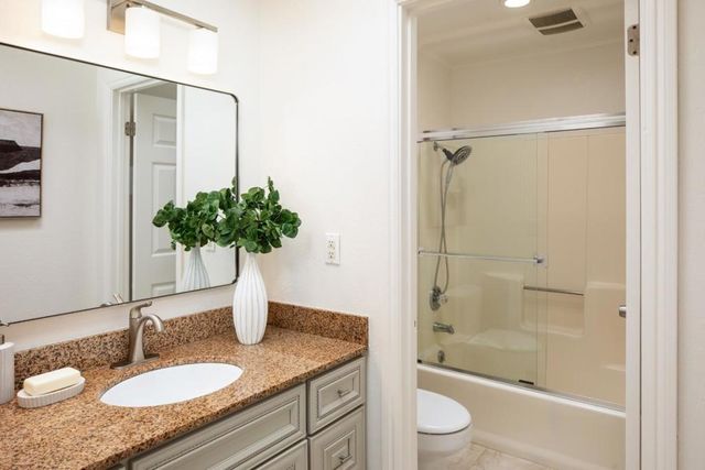 229 E Bellevue Avenue 9, San Mateo, CA 94401
