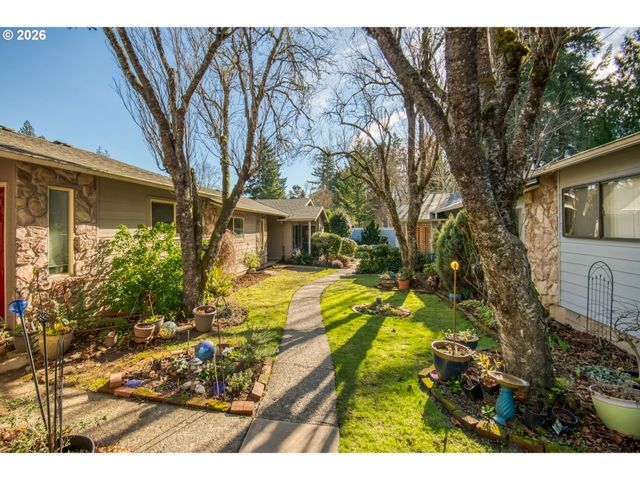 3114 Sw CARSON St, Portland, OR 97219