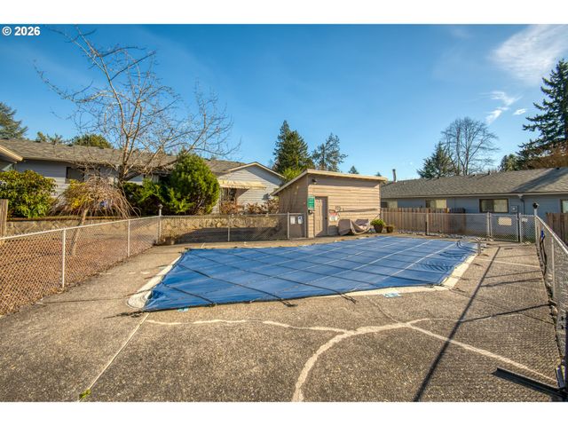 3114 Sw CARSON St, Portland, OR 97219