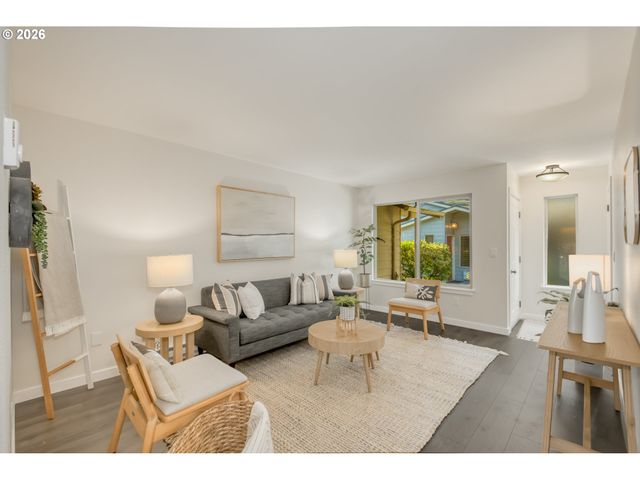 3114 Sw CARSON St, Portland, OR 97219