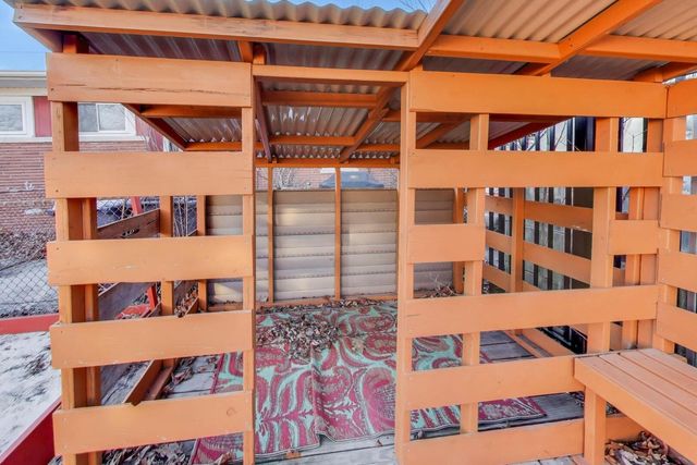 1048 E WALNUT Avenue, Des Plaines, IL 60016