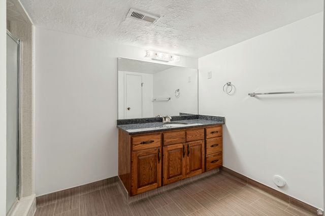 1602 NICKLAUS CIR, Sandy, UT 84092