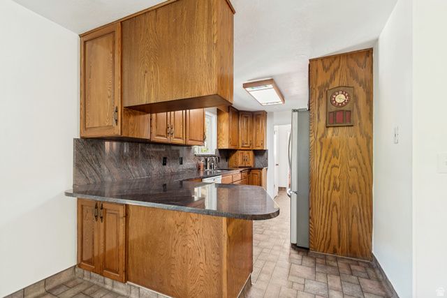 1602 NICKLAUS CIR, Sandy, UT 84092