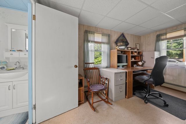 17 Perry Ave, Lynnfield, MA 01940