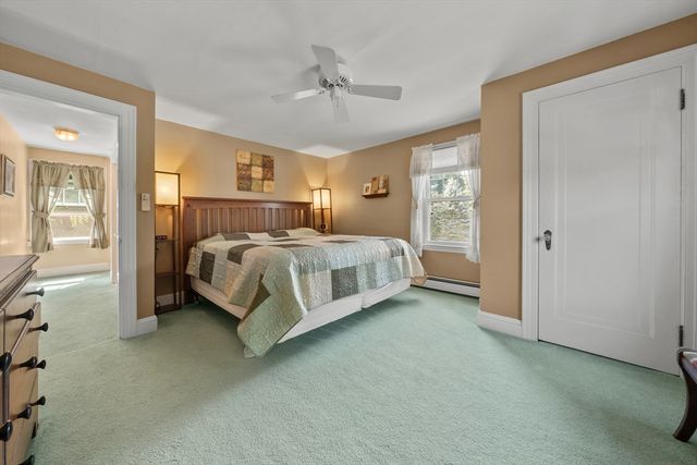 17 Perry Ave, Lynnfield, MA 01940