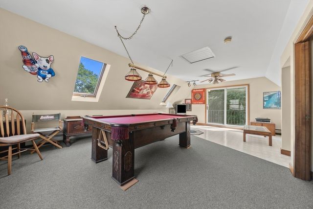 17 Perry Ave, Lynnfield, MA 01940