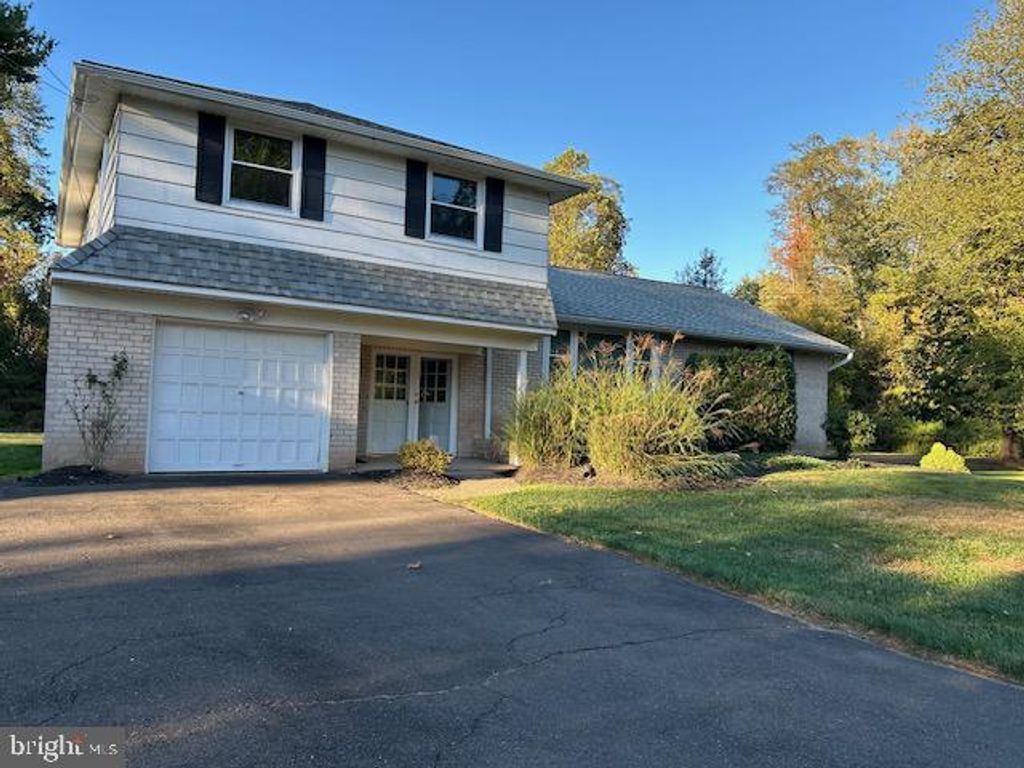 339 SALY RD, Yardley, PA 19067