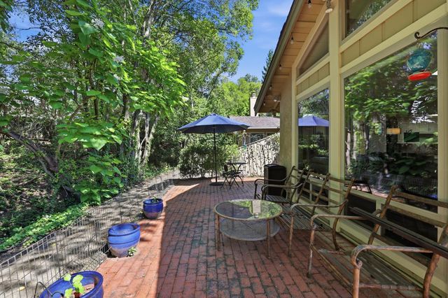 4978 Village Oaks Dr, Rocklin, CA 95677