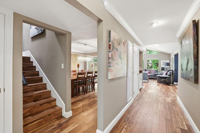 4978 Village Oaks Dr, Rocklin, CA 95677