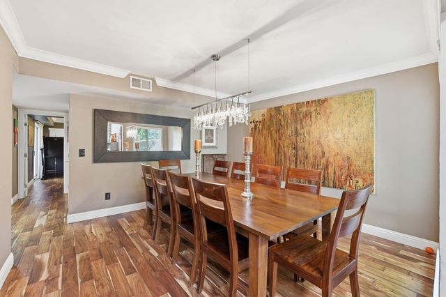 4978 Village Oaks Dr, Rocklin, CA 95677